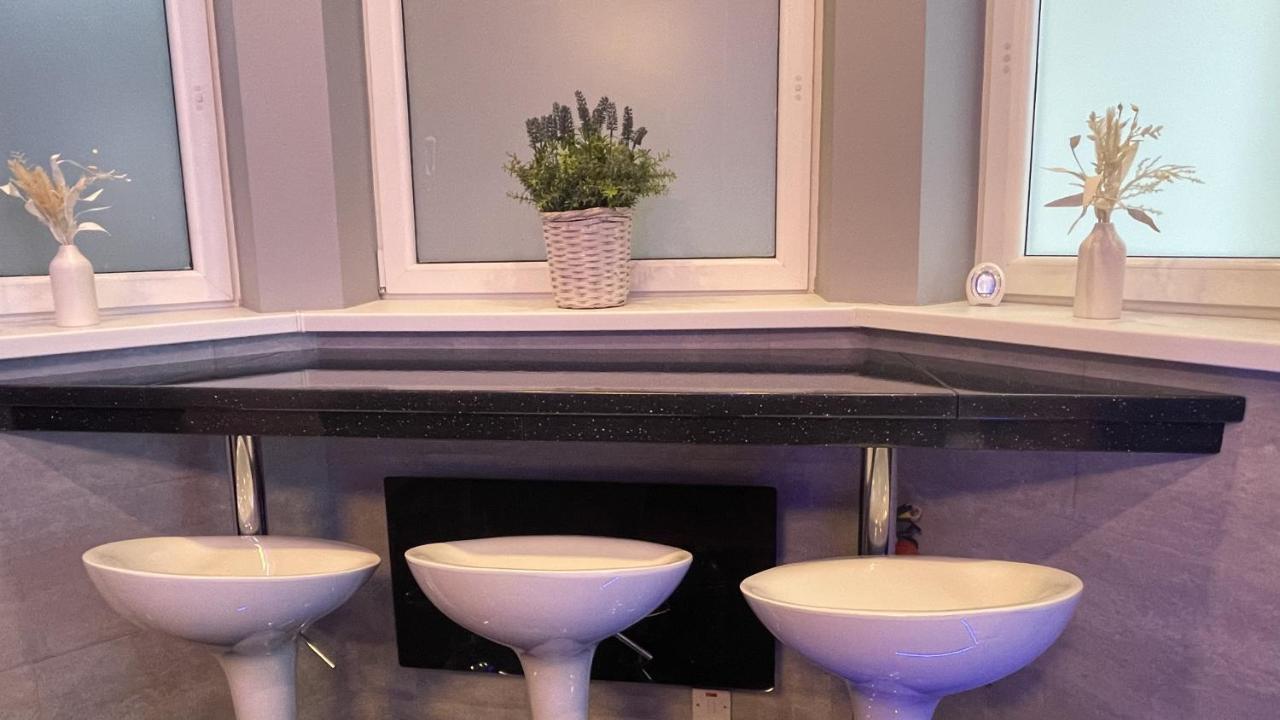 #1 Tgha Luxury Studio Apartment In Athlone Eksteriør bilde